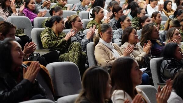 a todas las mujeres valientes y dedicadas del comando general de las fuerzas militares de colomb (4)