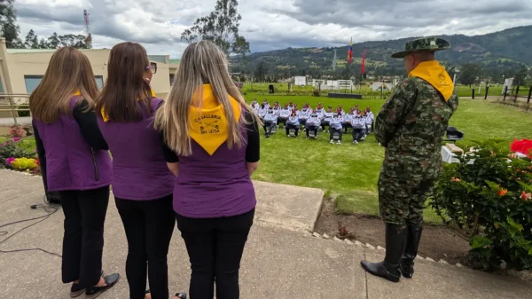 la asociación damas protectoras del soldado 💜 llegó hasta el batallón de caballería mecanizado (5)