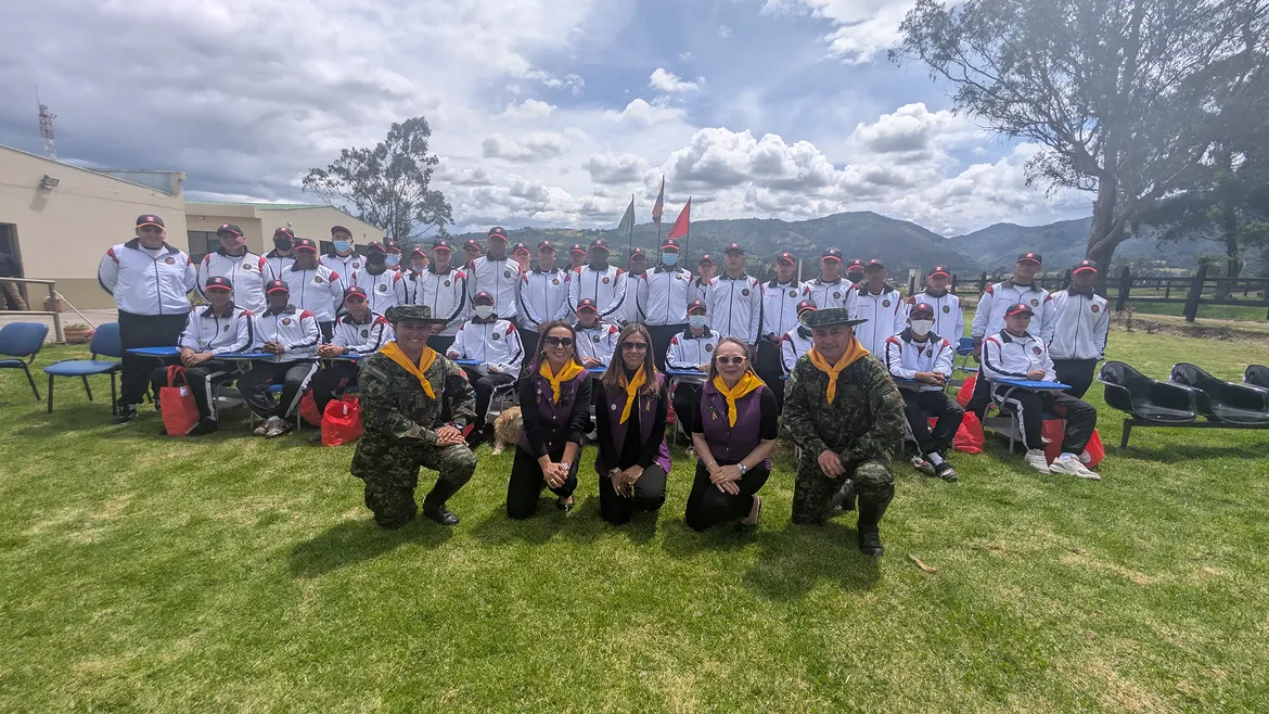 la asociación damas protectoras del soldado 💜 llegó hasta el batallón de caballería mecanizado (7)